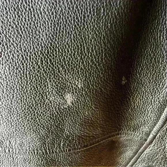 Harley Davidson Leather Jacket - Picture 5 of 13